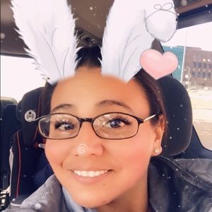 Meet your Posher, Alison